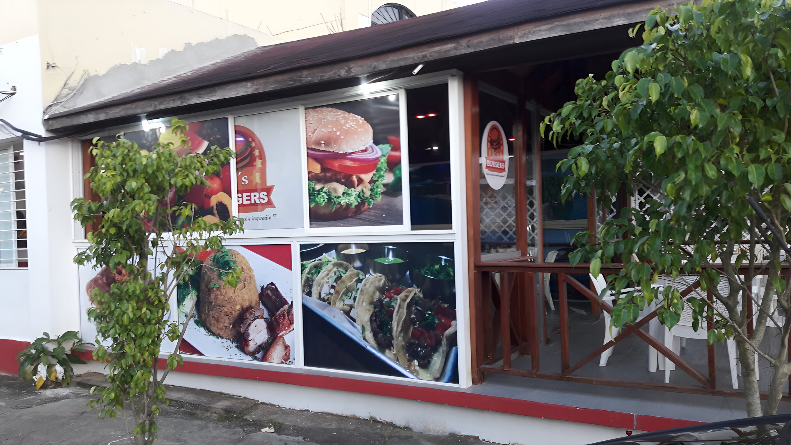 JC's Burgers "Donde tus antojos son nuestra inspiracion"